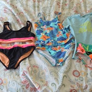 Girls 2 Piece Swim Suit Rash Guard Lot